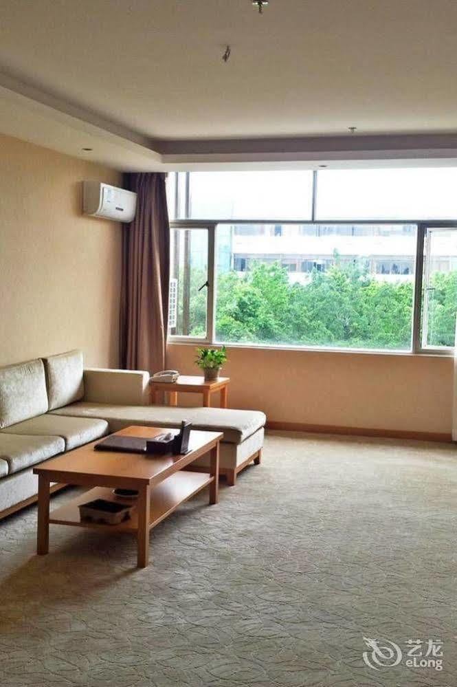 Shenzhen Huamao Aviatic Hotel 외부 사진