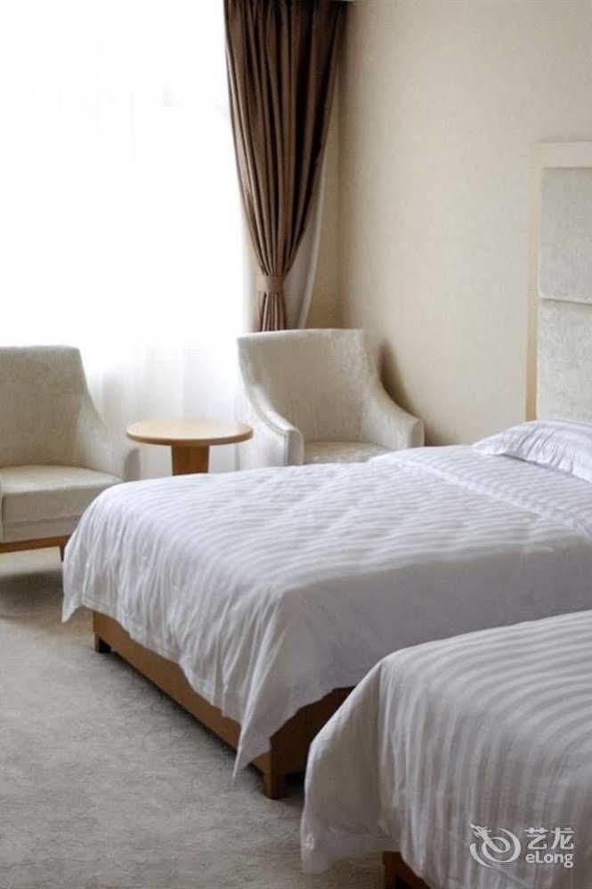 Shenzhen Huamao Aviatic Hotel 외부 사진